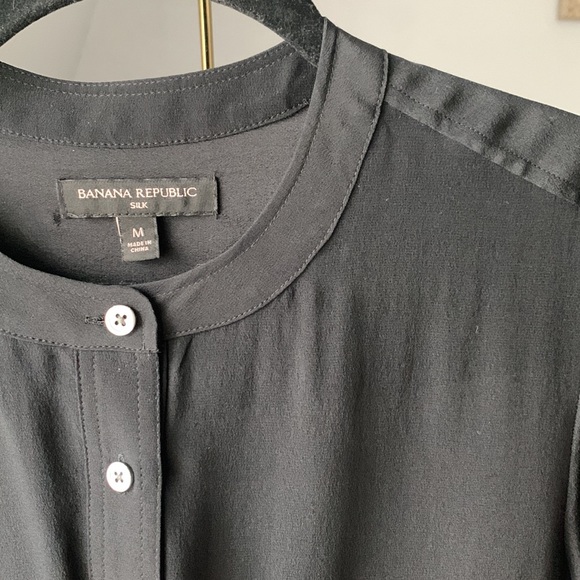Banana Republic Silk Blouse/Tunic - Picture 2 of 3